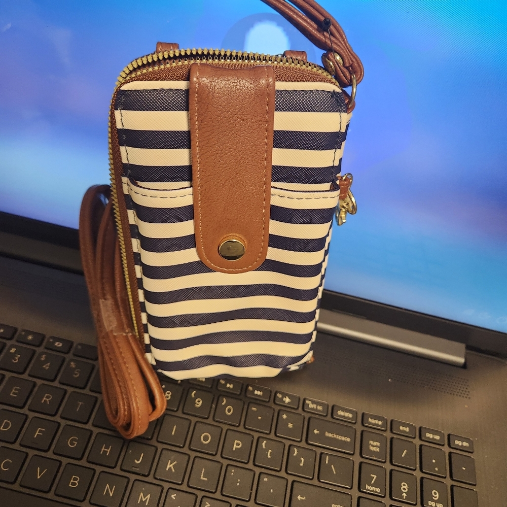 Mini purse by Van Heusen
